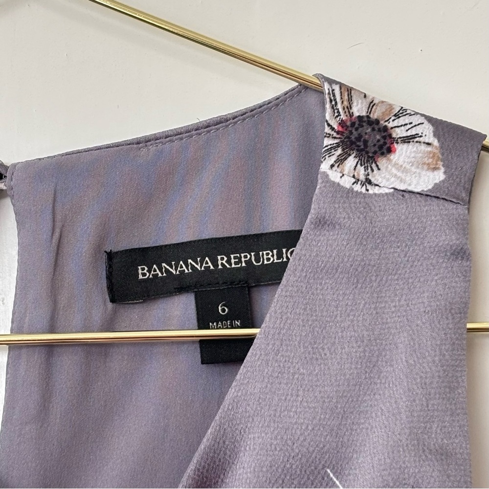Banana Republic| Grey Floral Ombre Hem Asymmetrical Sleeveless Dress Sz 6 - Picture 6 of 8